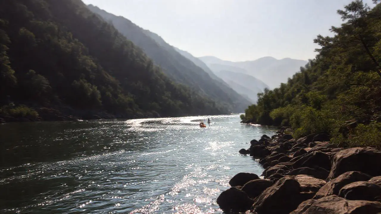 Paisaje natural sereno y difuminado