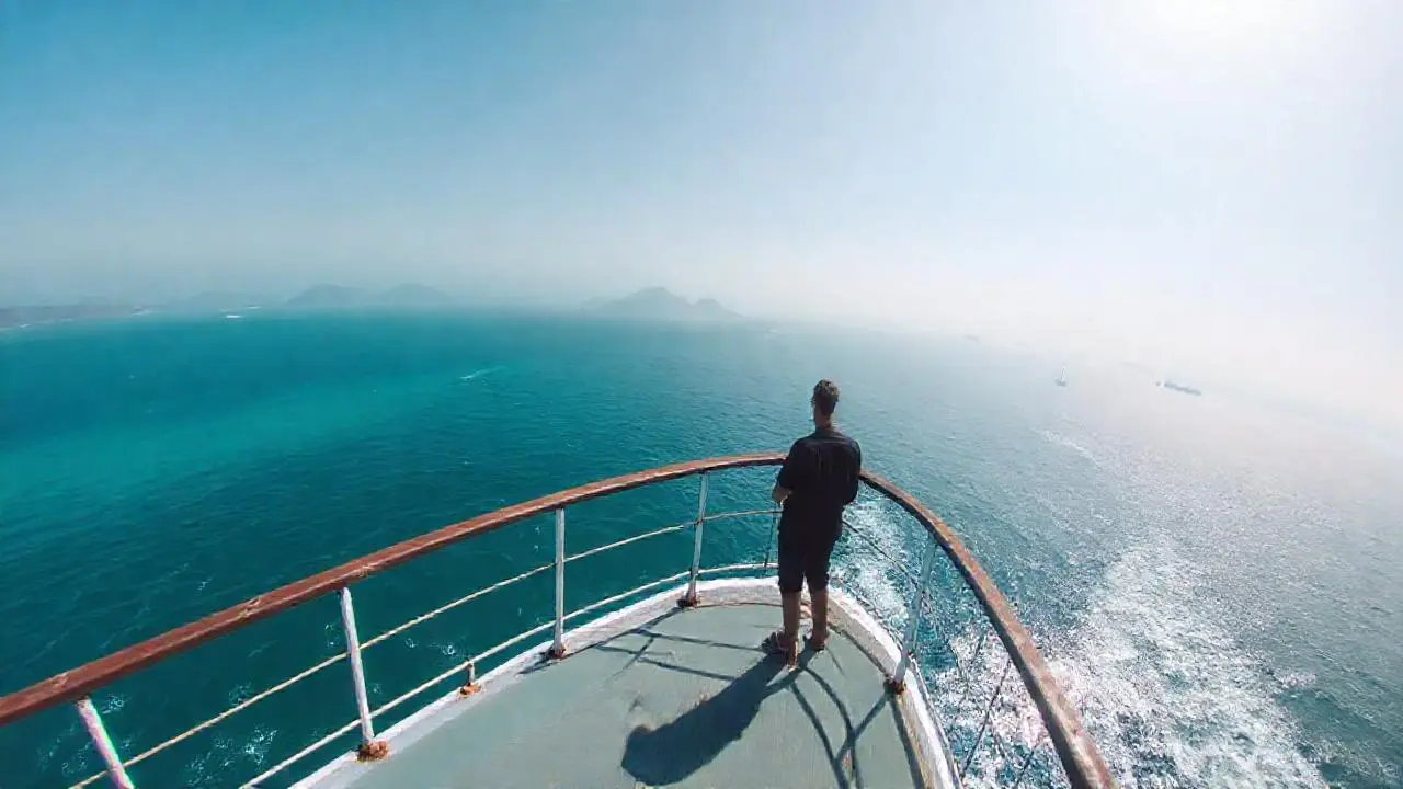 Paisaje marino tranquilo y sosegado