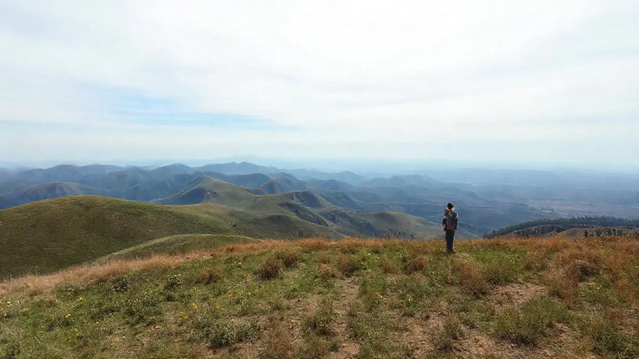 Paisaje natural sereno y amplio