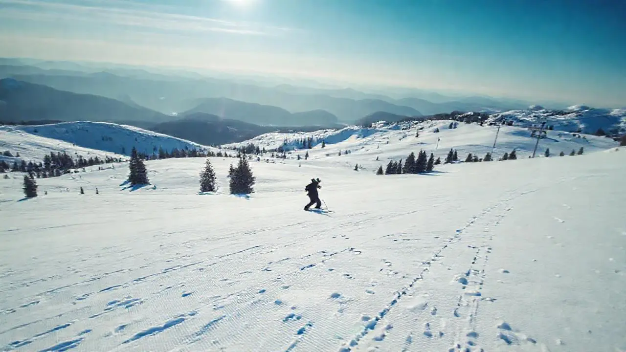 Es un paisaje nevado, amplio y sereno