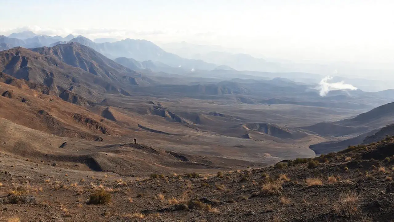 Paisaje vasto, tranquilo y desolado