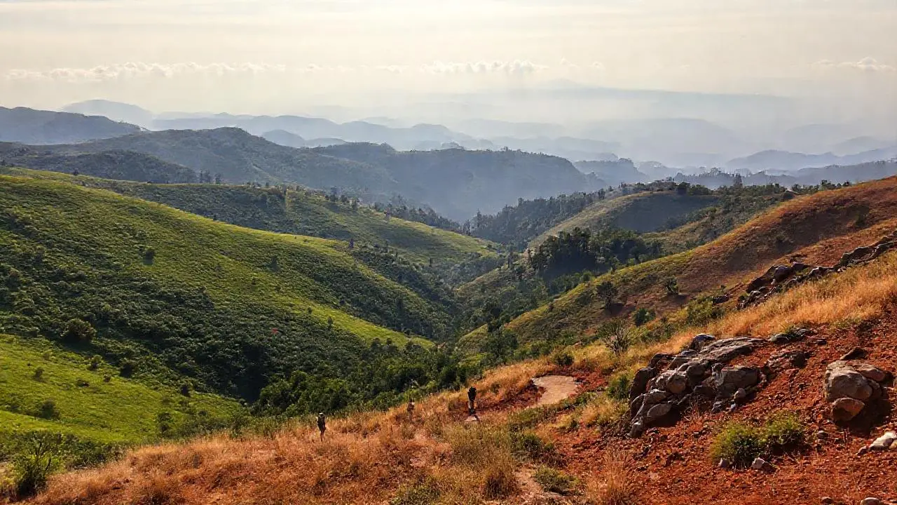 Paisaje natural vasto, sereno y silencioso