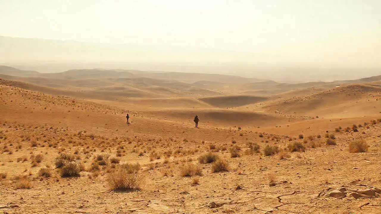 Paisaje árido y vasto, silenciosamente extenso