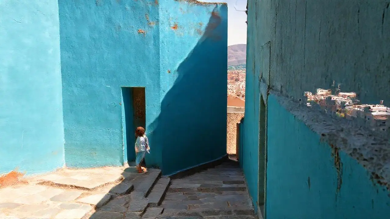 Paz antigua en un paisaje urbano