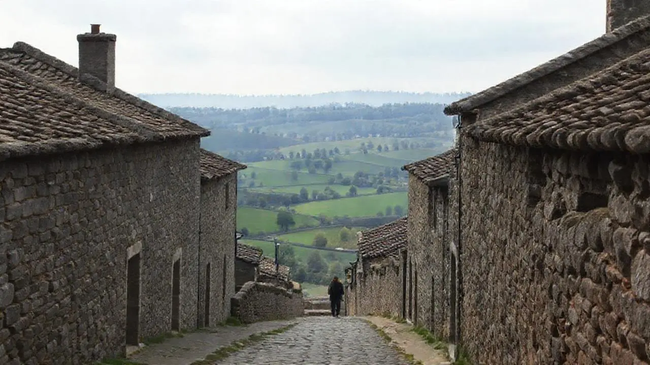 Paisaje rural tranquilo, antiguo y sereno