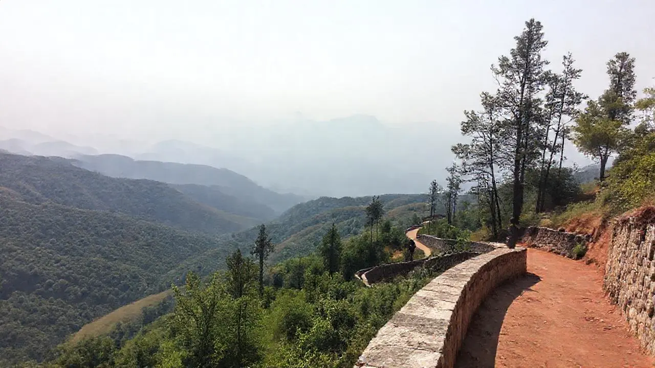 Paisaje sereno, vasto y natural