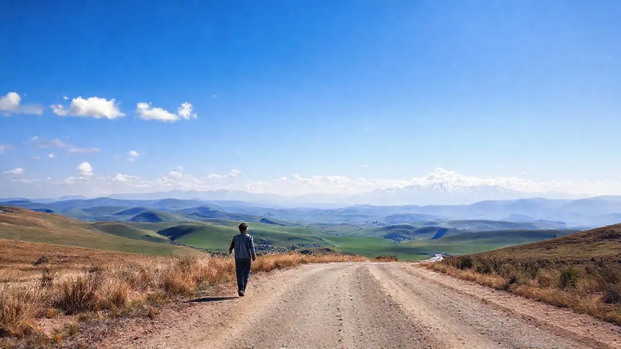 Paisaje extenso, sereno y realista