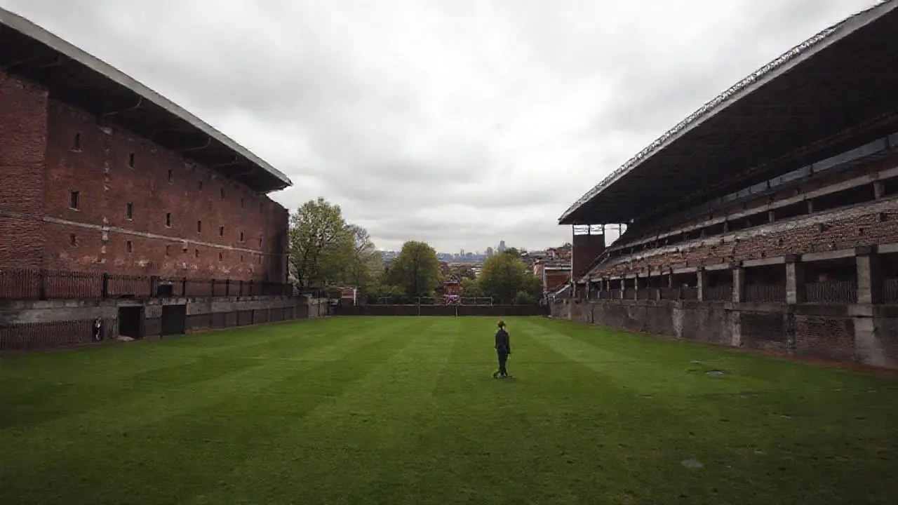 Vista amplia y serena de Stamford Bridge