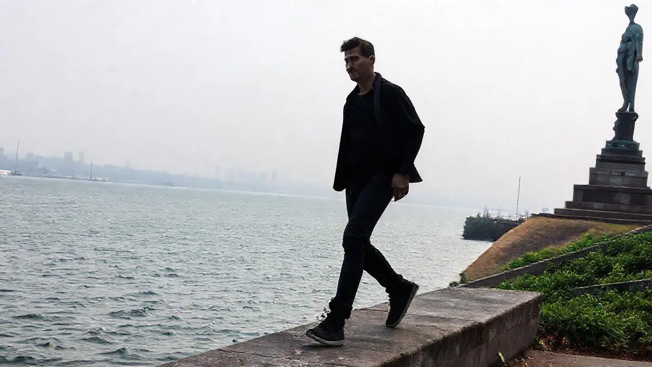 Paisaje urbano tranquilo y ligeramente difuminado