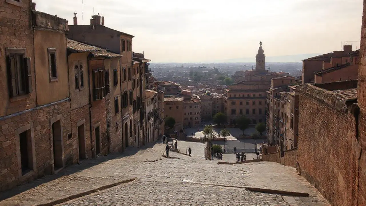 Ciudad antigua, luz suave y melancólica