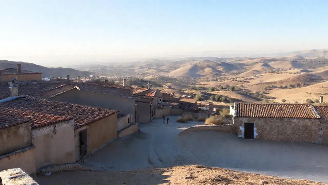 Paisaje árido, tranquilo y bañado por el sol