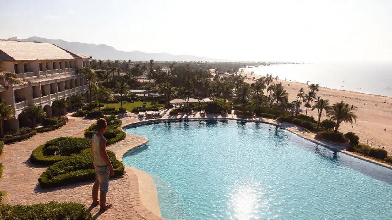Resort tranquilo, soleado y espacioso