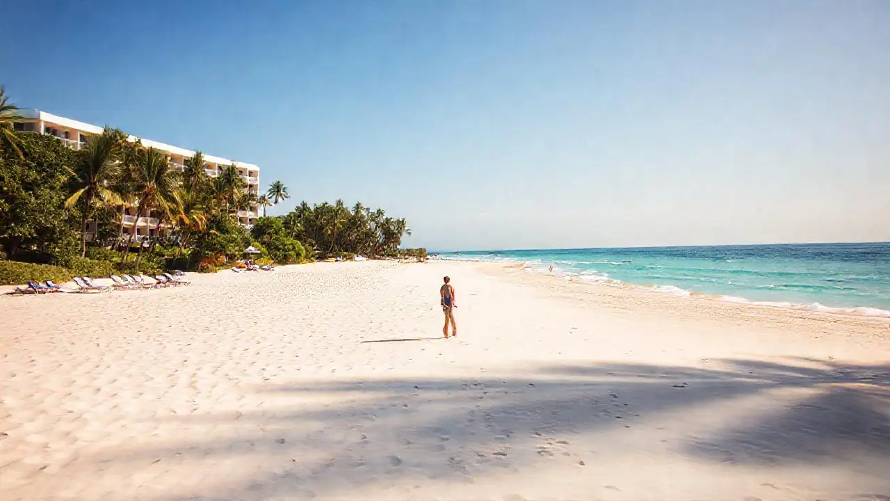 Playa paradisíaca, sol, relax y amplitud