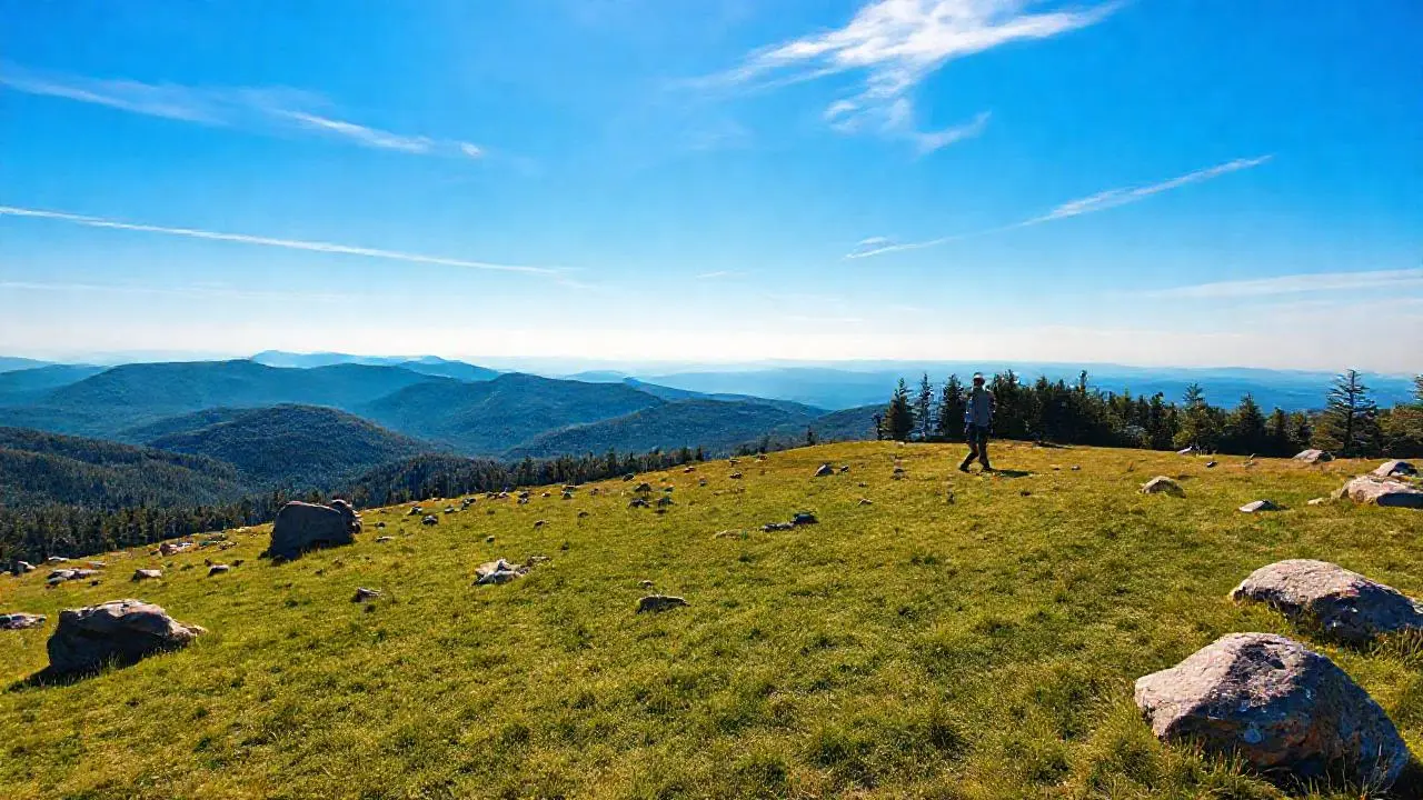 Paisaje montañoso tranquilo en New Hampshire
