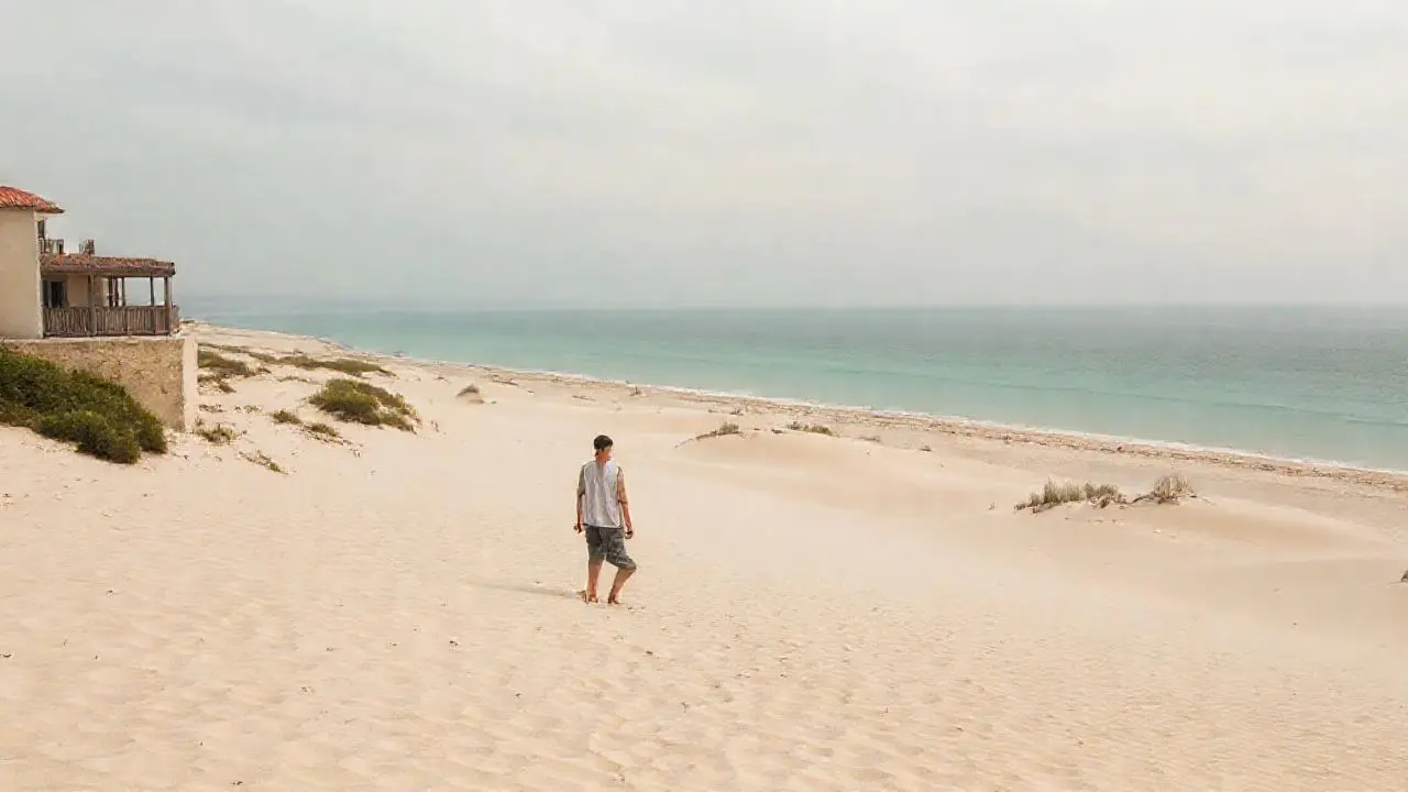 Escena costera tranquila, suave y difusa