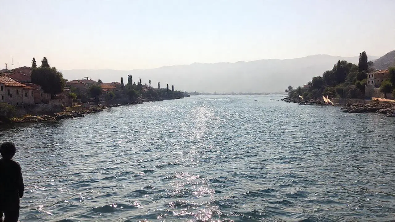 Paz serena en un paisaje natural