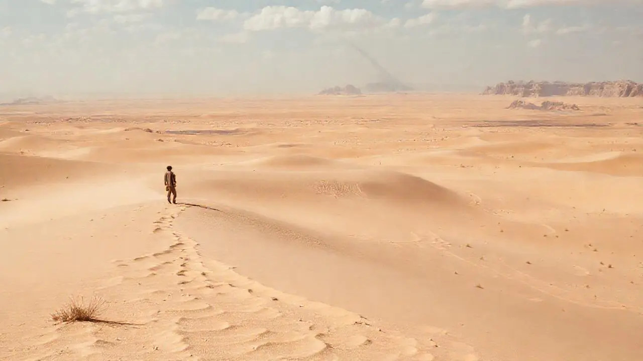 Paisaje desértico, vasto, silencioso y árido