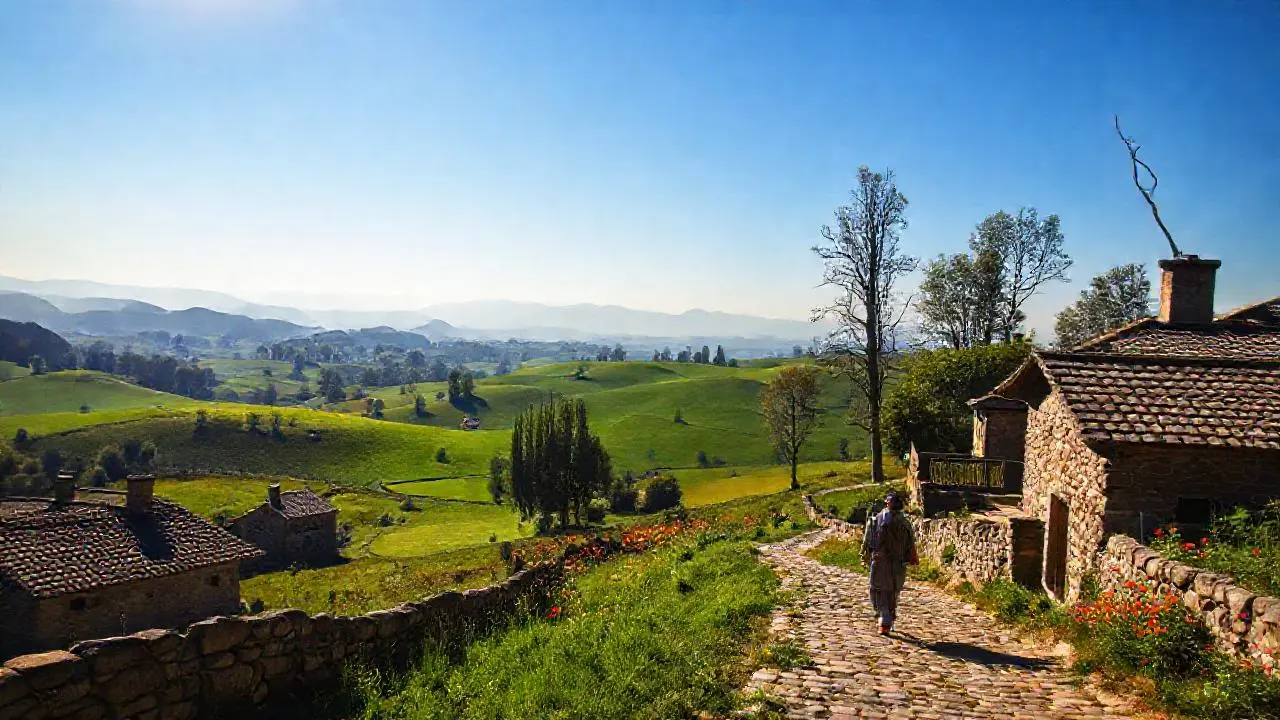 Paz rural, luz suave y terreno ondulado
