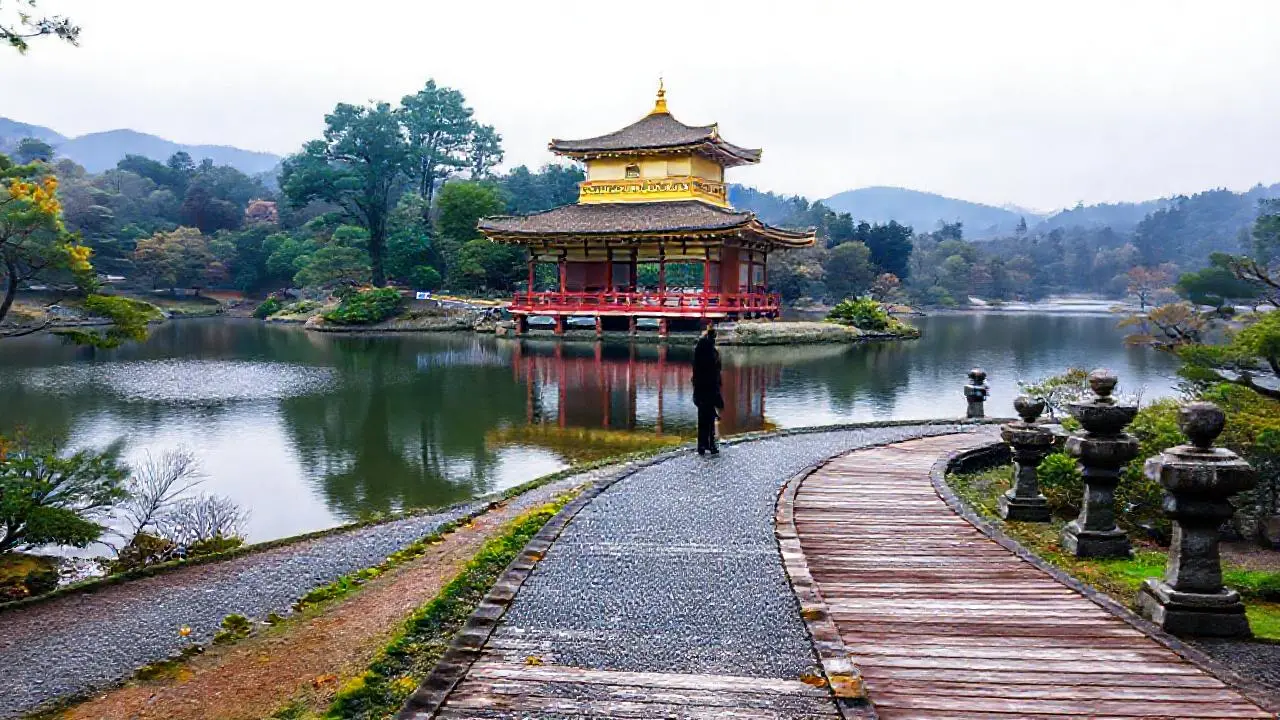 Jardín japonés sereno y contemplativo