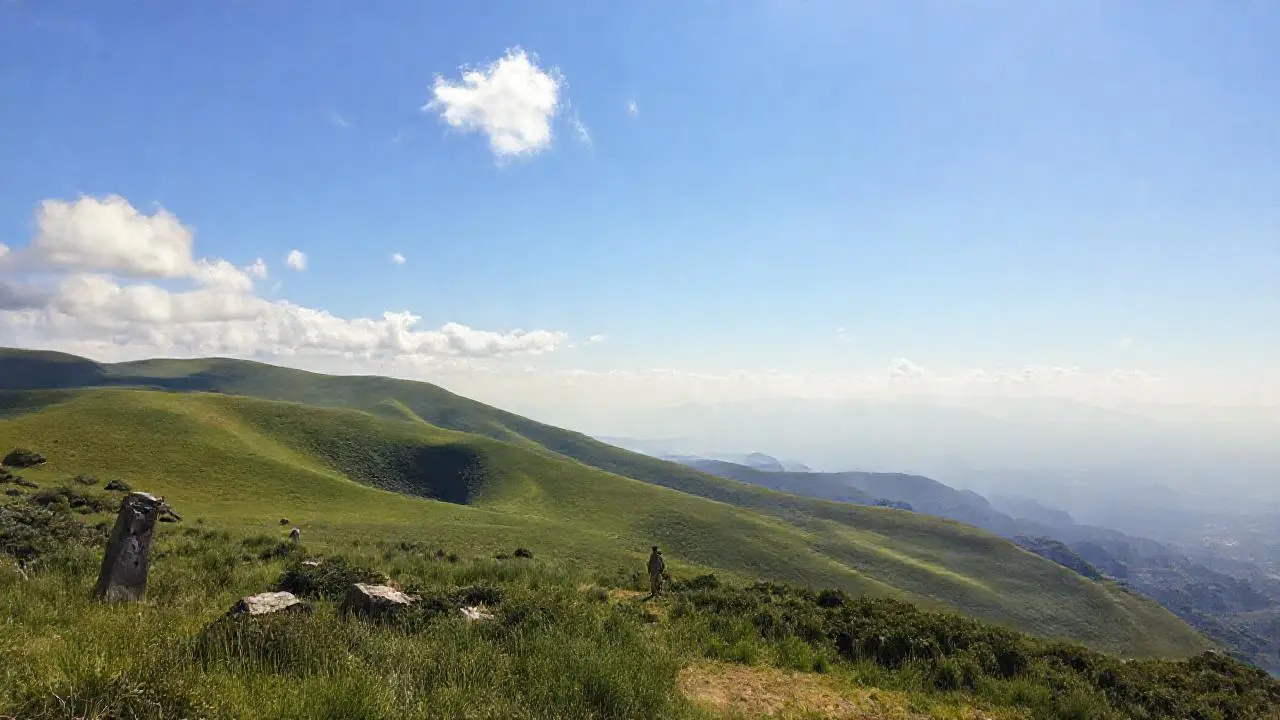 Paisaje vasto, natural y sereno