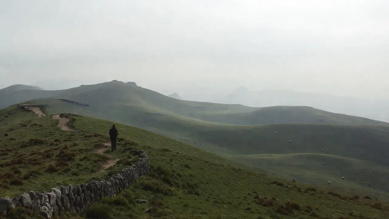 Paisaje agreste, vasto, y sereno
