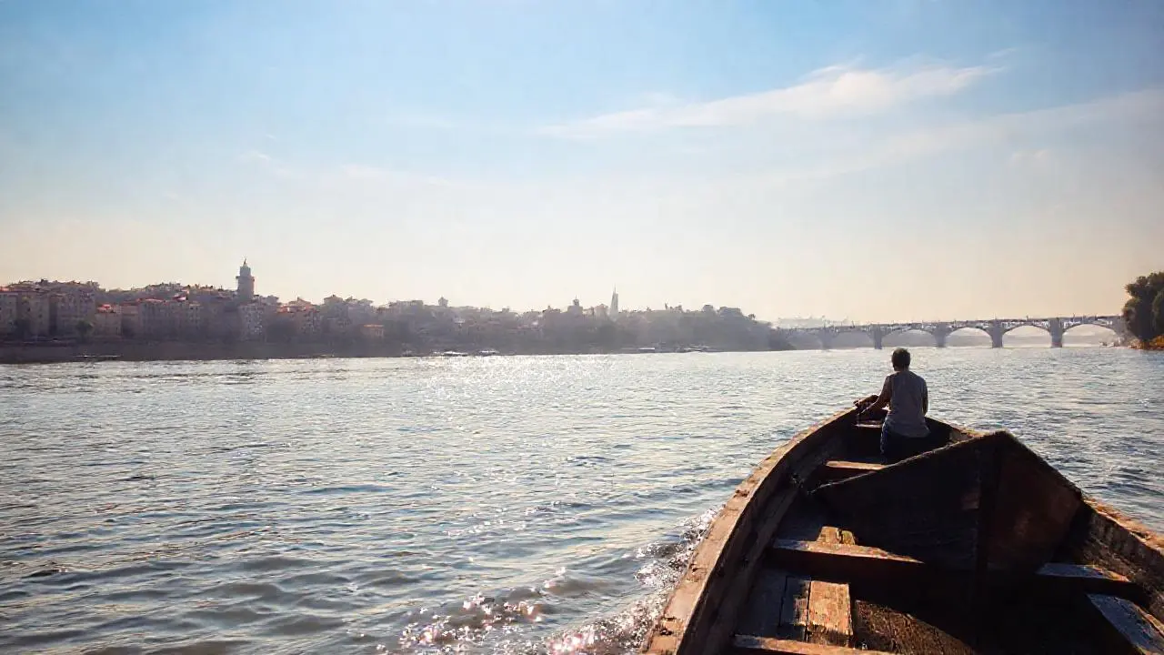 Paz serena bajo la luz cálida