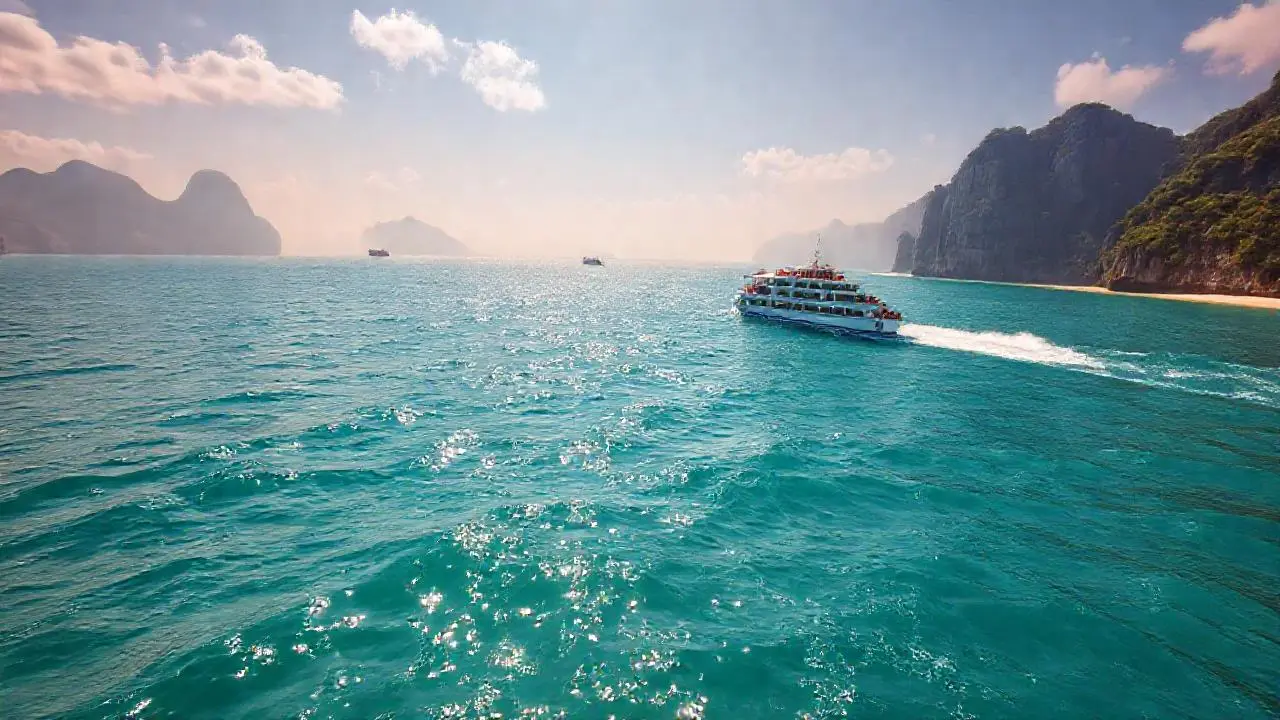 Un paisaje marítimo amplio y relajante