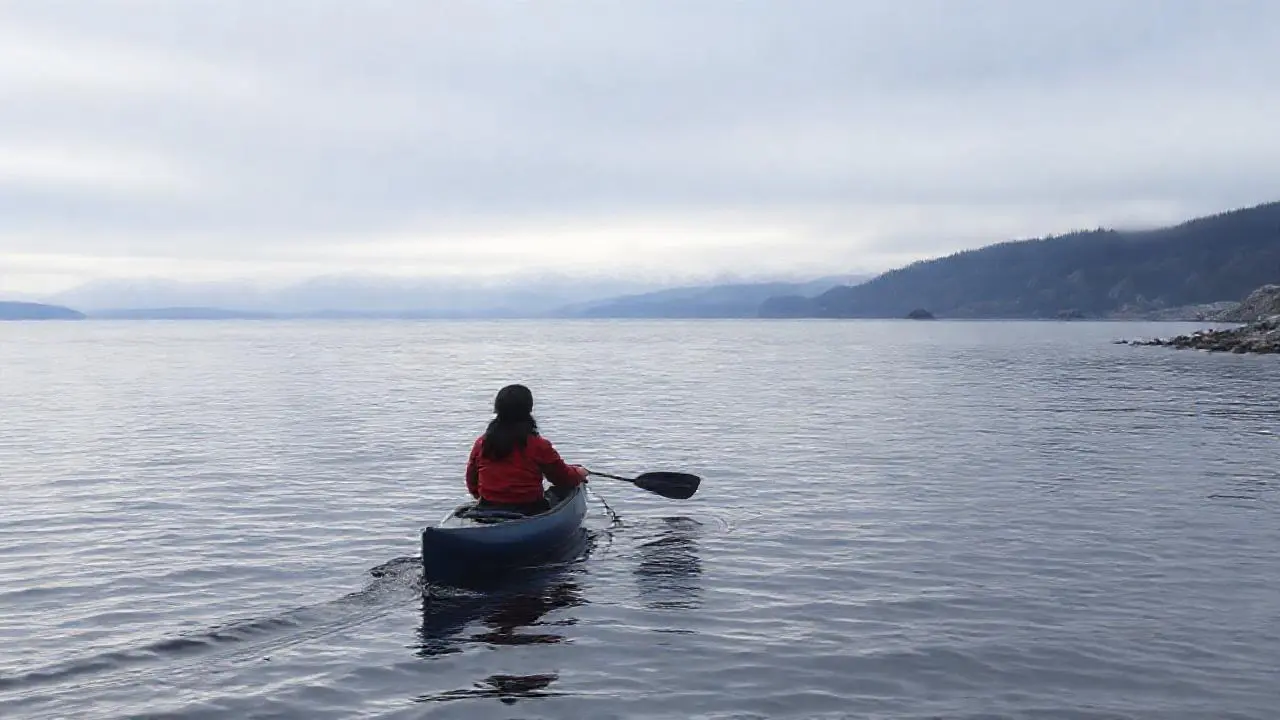 Calma y soledad en un paisaje sereno