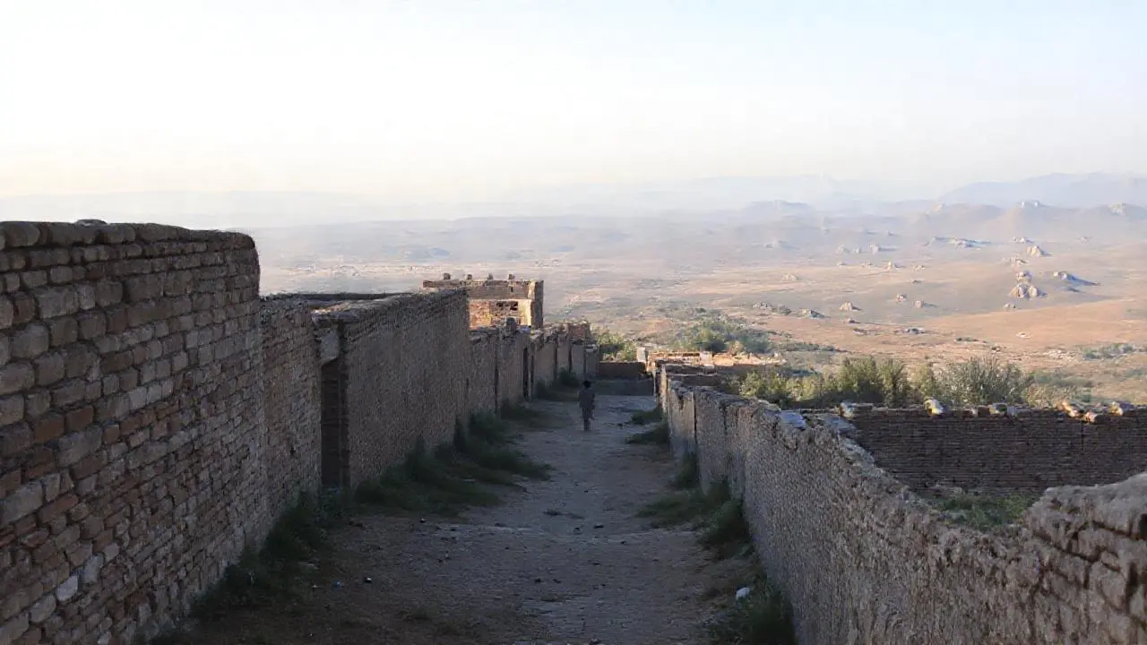 Paisaje antiguo, tranquilo y vasto