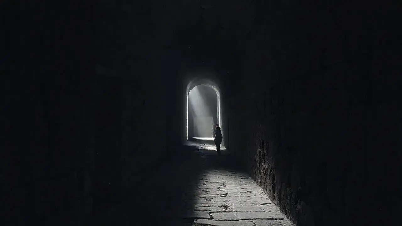 Un espacio antiguo, oscuro y silencioso