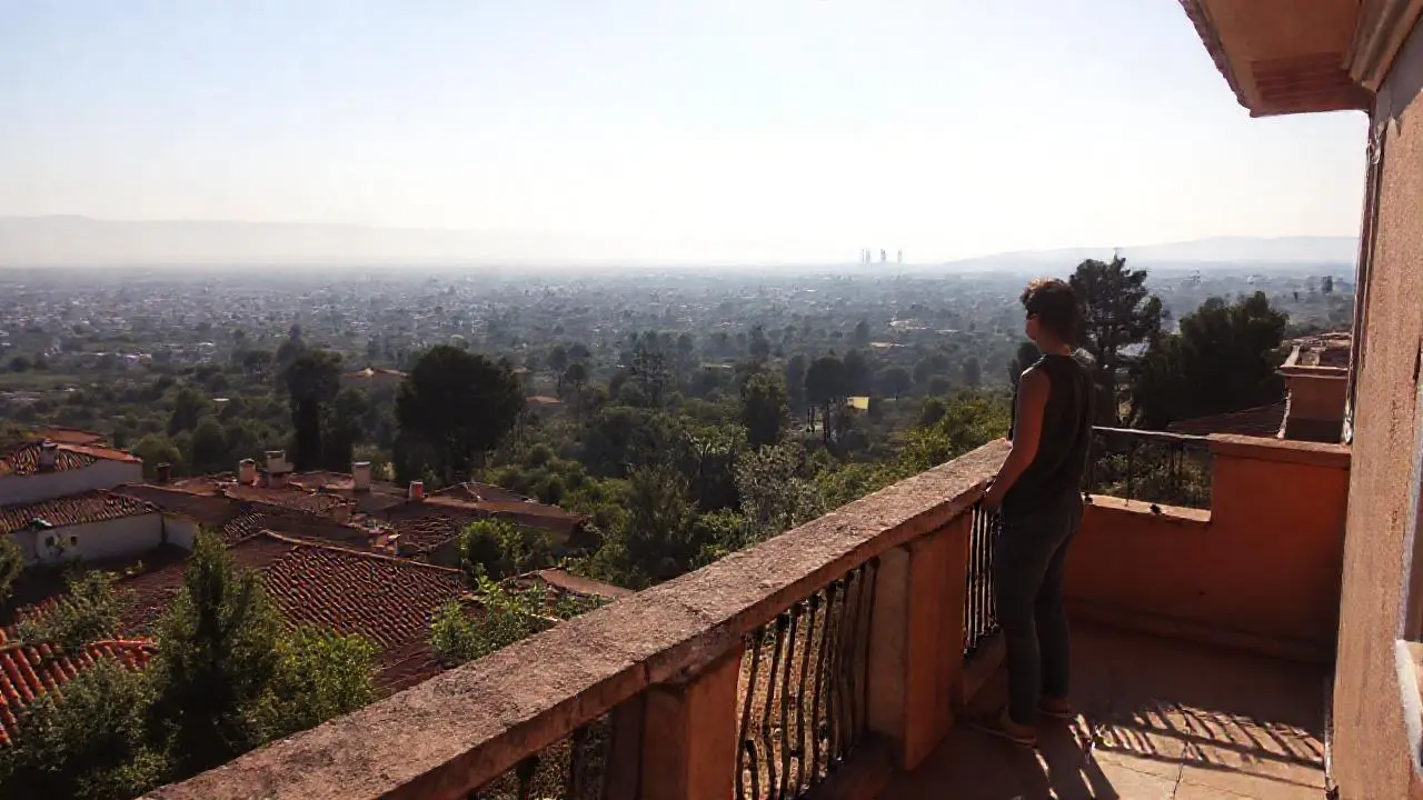 Paz serena en un paisaje cálido