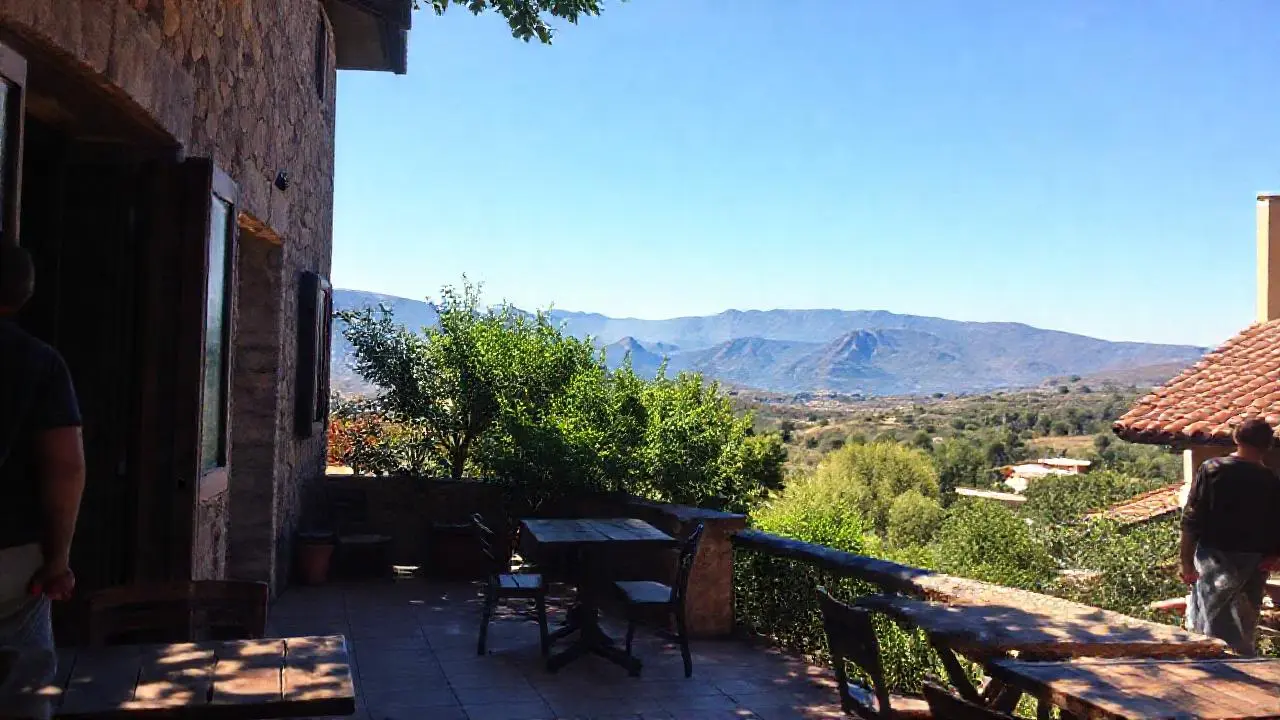 Paz natural, luz y espacio serenos