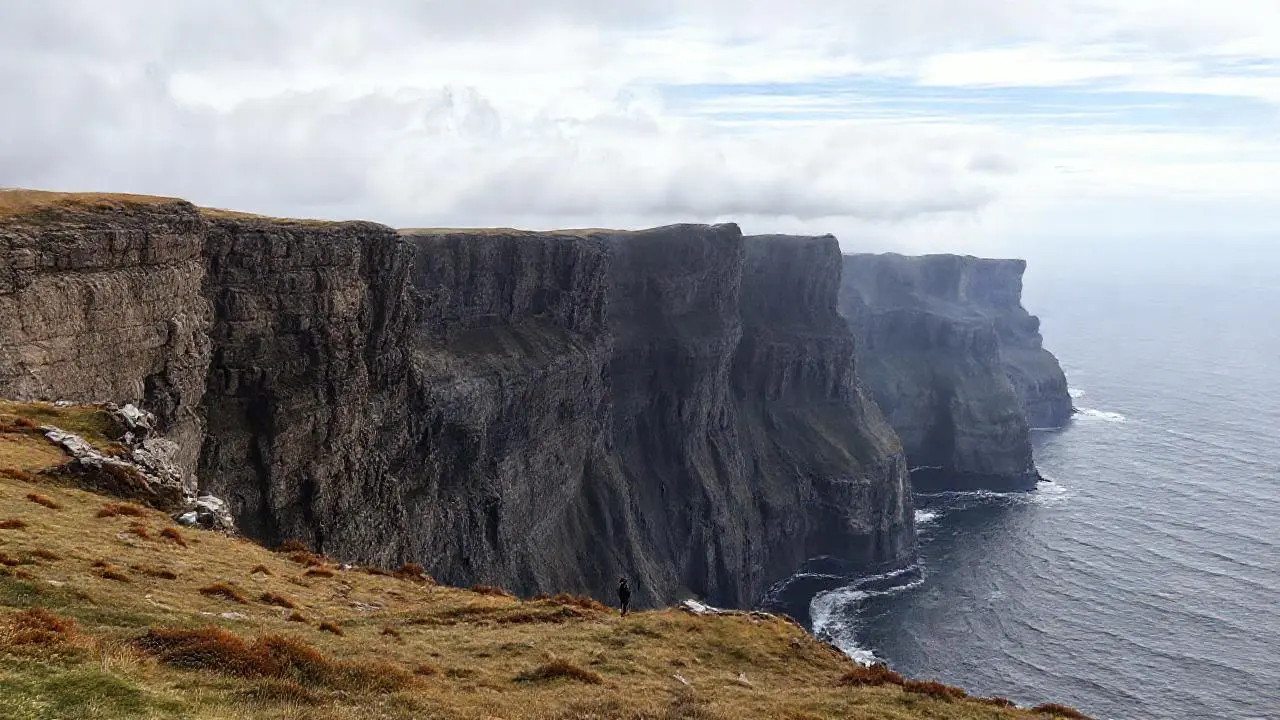 Paisaje vasto, salvaje y melancólico