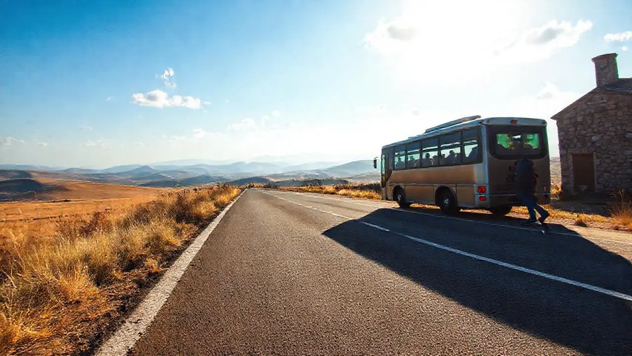 Carretera rural, ambiente suave y distante