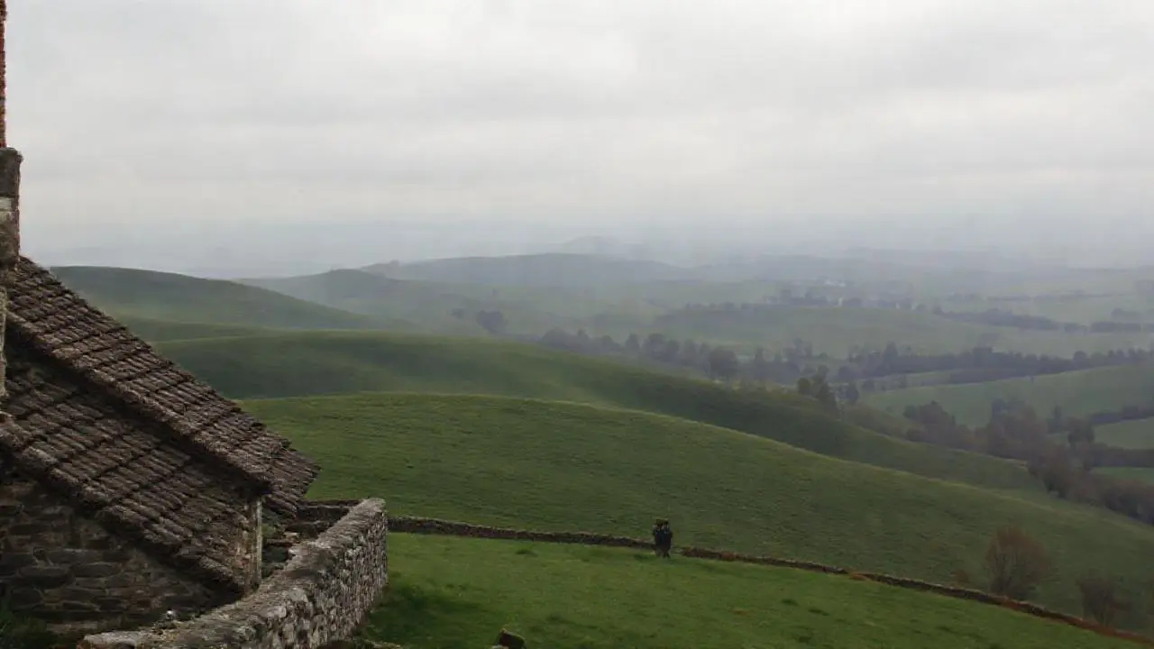 Paisaje rural, tranquilo y atmosférico