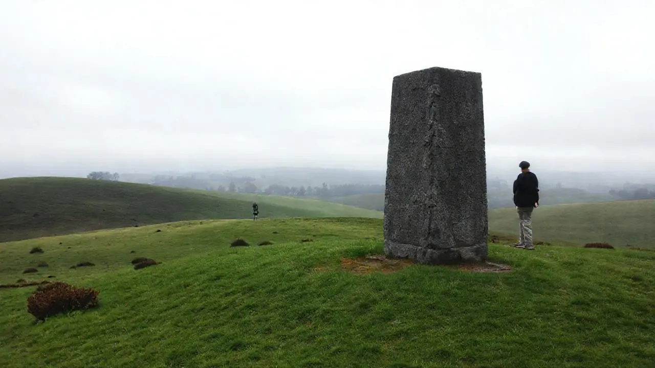Paisaje tranquilo, difuso y ligeramente melancólico