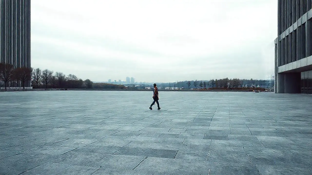 Un paisaje urbano sobrio y sereno