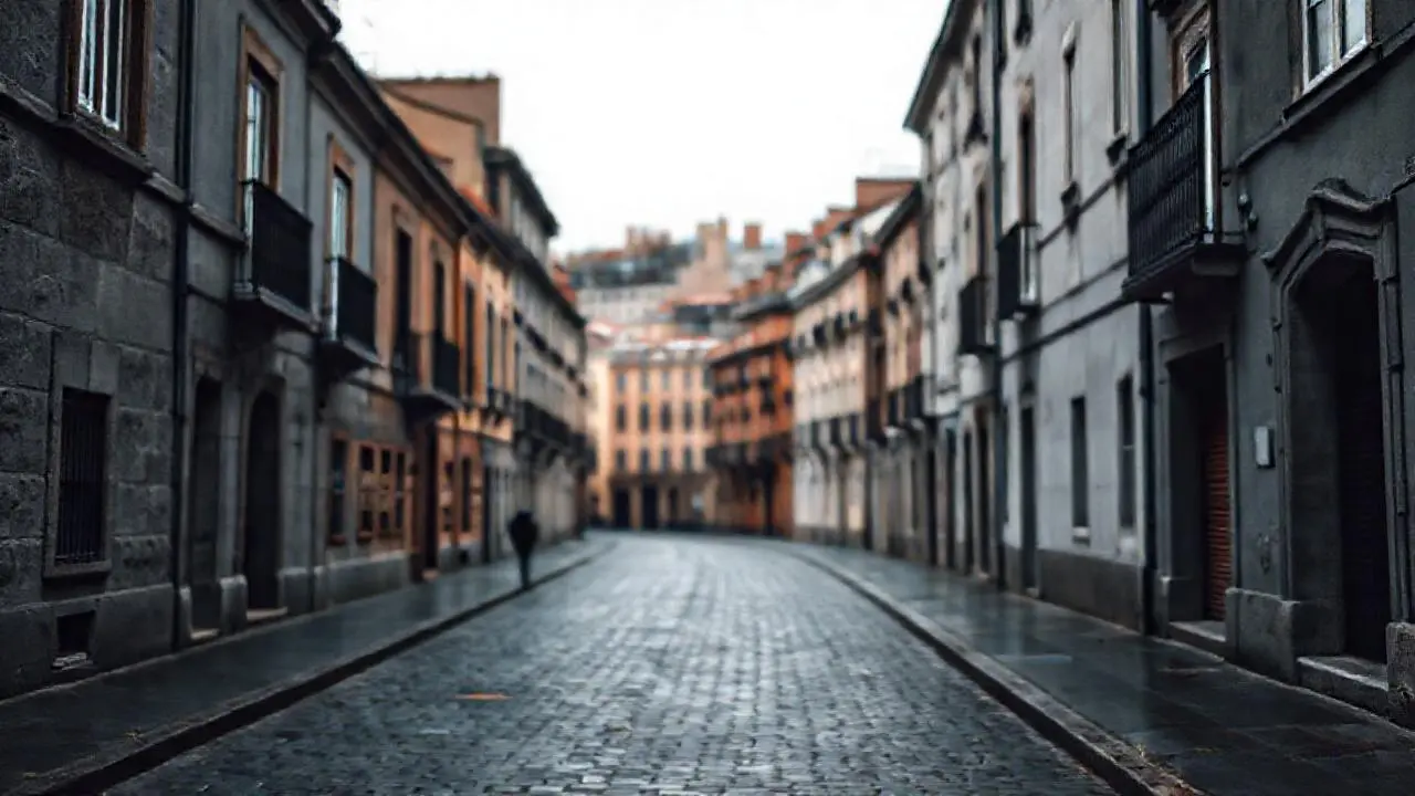 Calle urbana gris, suave y melancólica